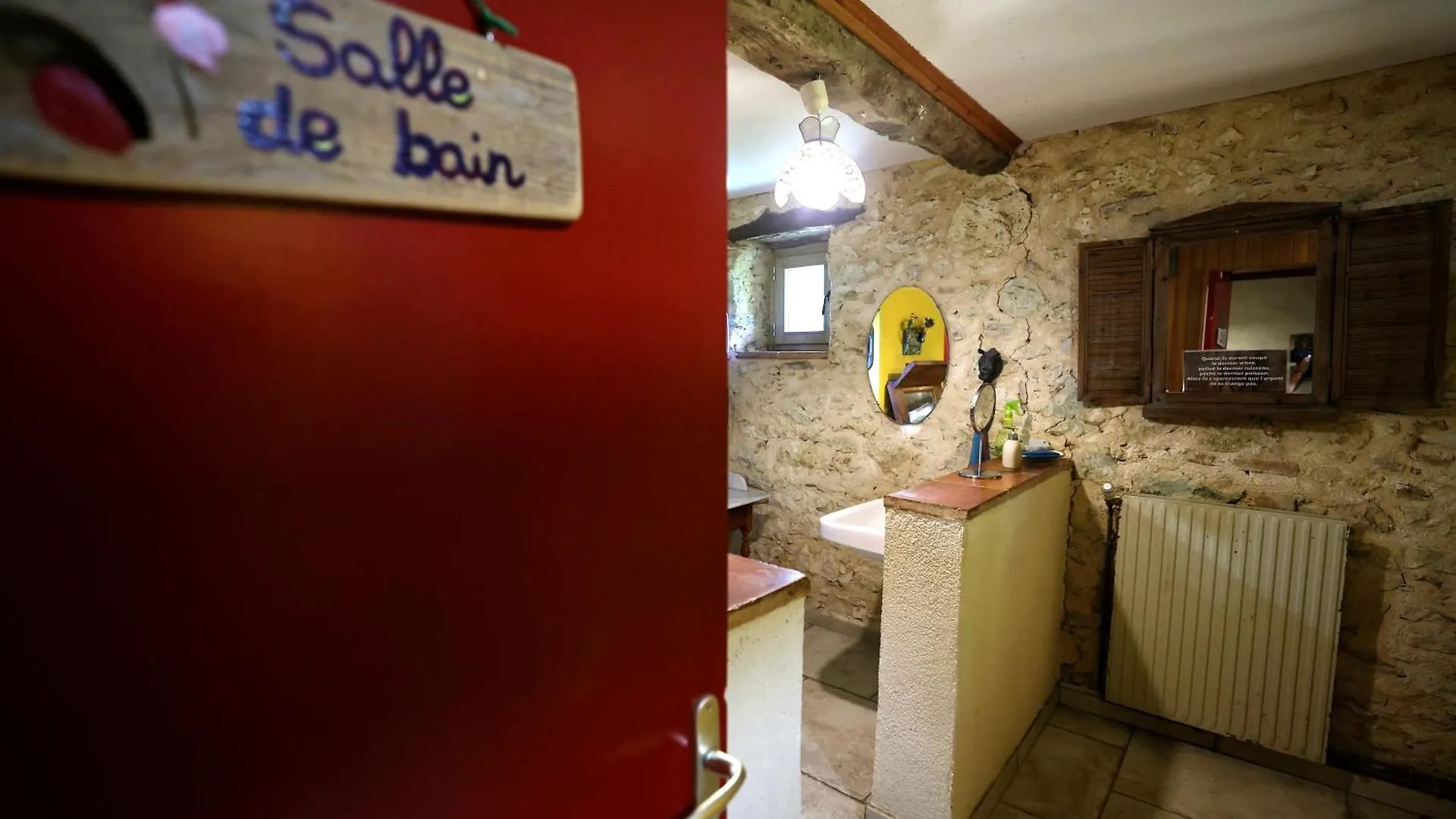 Auberge de jeunesse Le Grangé à Giscaro France