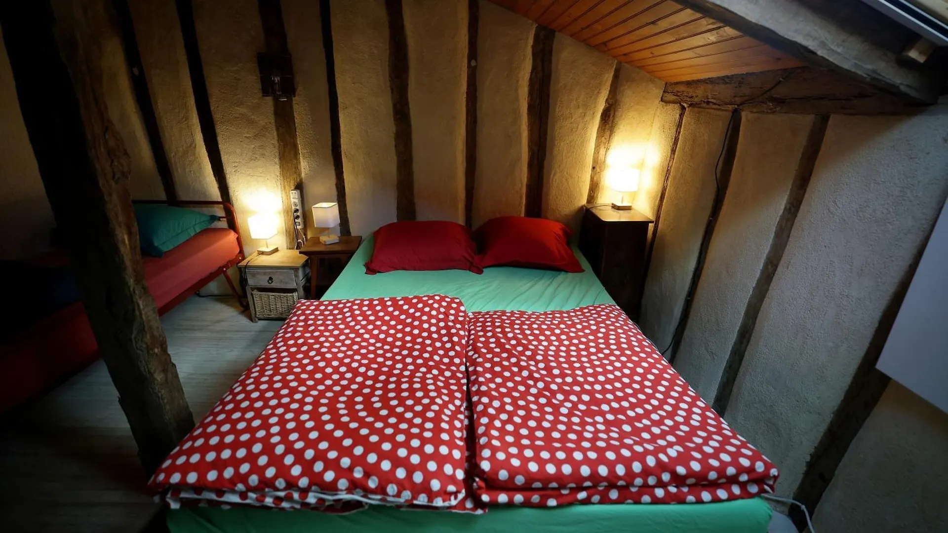 Auberge de jeunesse Le Grangé à Giscaro